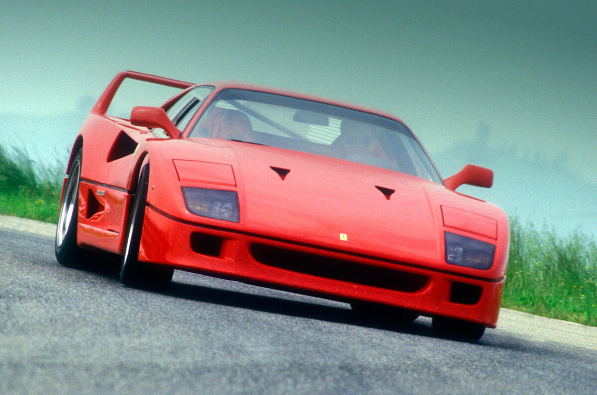 Ferrari F40 leads iconic supercars at Autosport